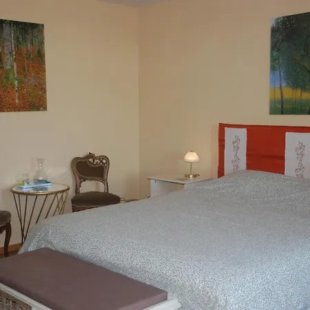 Le Buisson Bed & Breakfast