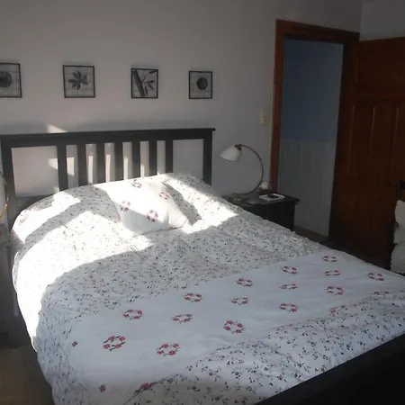Le Buisson Bed & Breakfast
